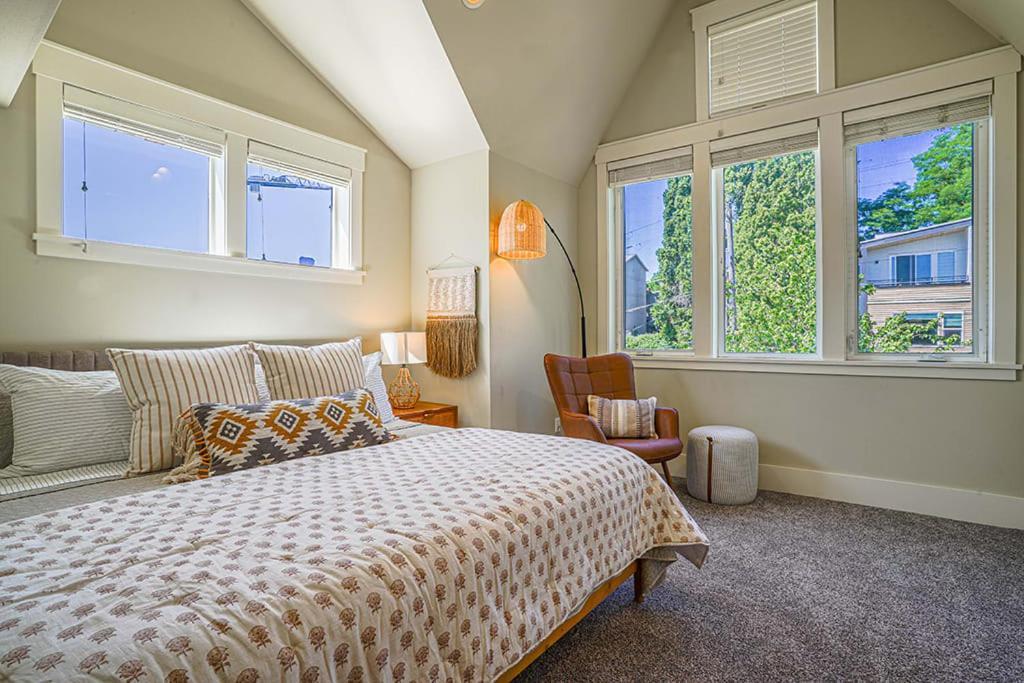 Exquisite Central Townhome With Spacious Loft And Gourmet Kitchen Seattle Dış mekan fotoğraf